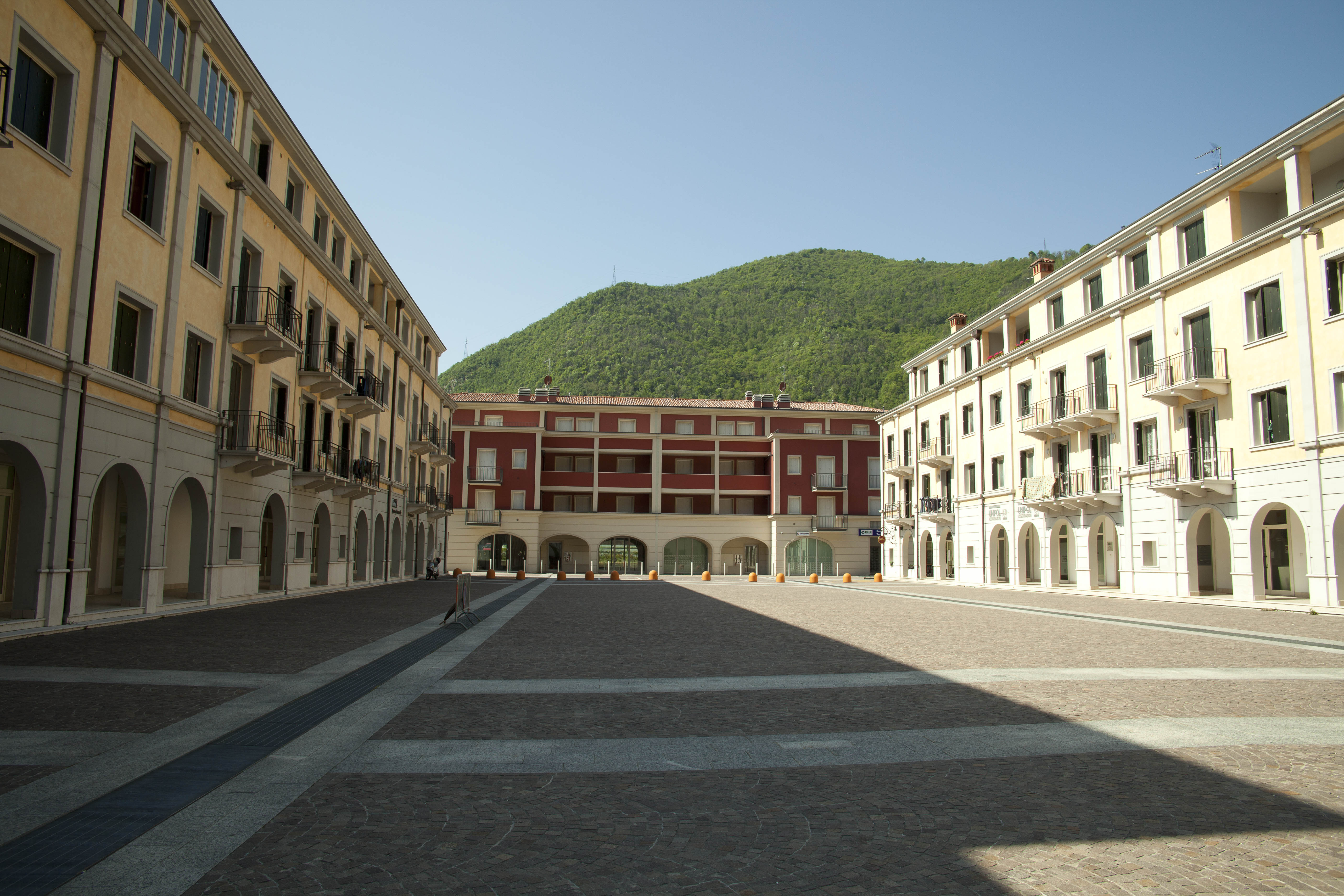 Piazza della Pace Piazza della Pace
